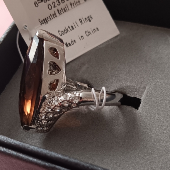 Cocktail ring size 7.5 - Picture 2 of 6